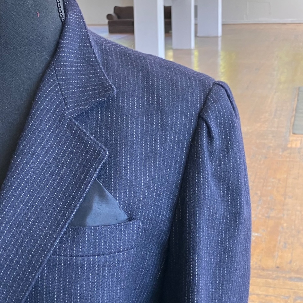 Vintage navy pinstriped skirt suit - Picture 6 of 14